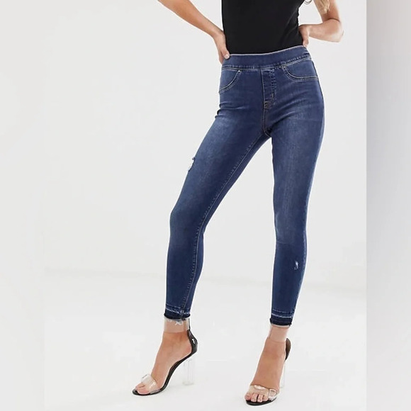 Spanx Distressed Ankle Skinny  Jeans Medium Wash - Picture 2 of 10